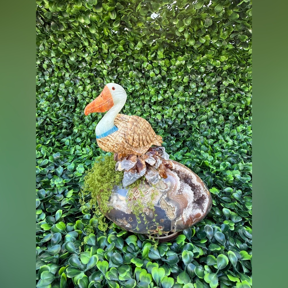 Pelican Spirit Sculpture | Generosity, Grounded Joy & New Beginnings